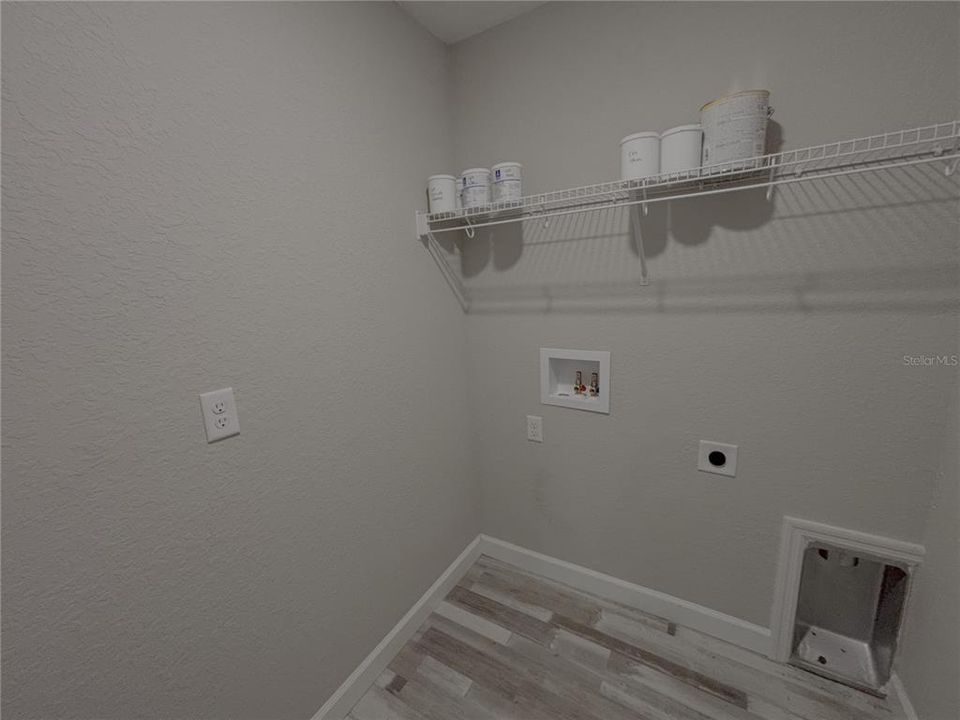 For Rent: $1,750 (3 beds, 2 baths, 1324 Square Feet)