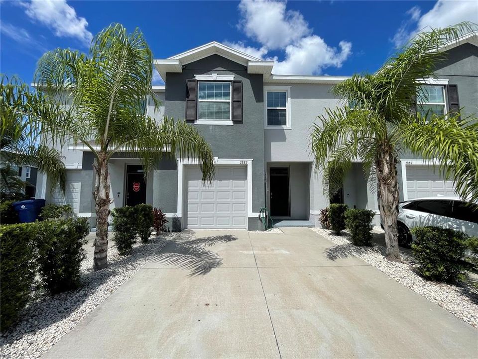 For Rent: $2,099 (3 beds, 2 baths, 1673 Square Feet)