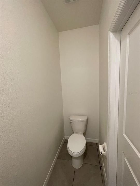 For Rent: $2,099 (3 beds, 2 baths, 1673 Square Feet)