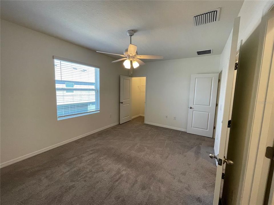 For Rent: $2,099 (3 beds, 2 baths, 1673 Square Feet)