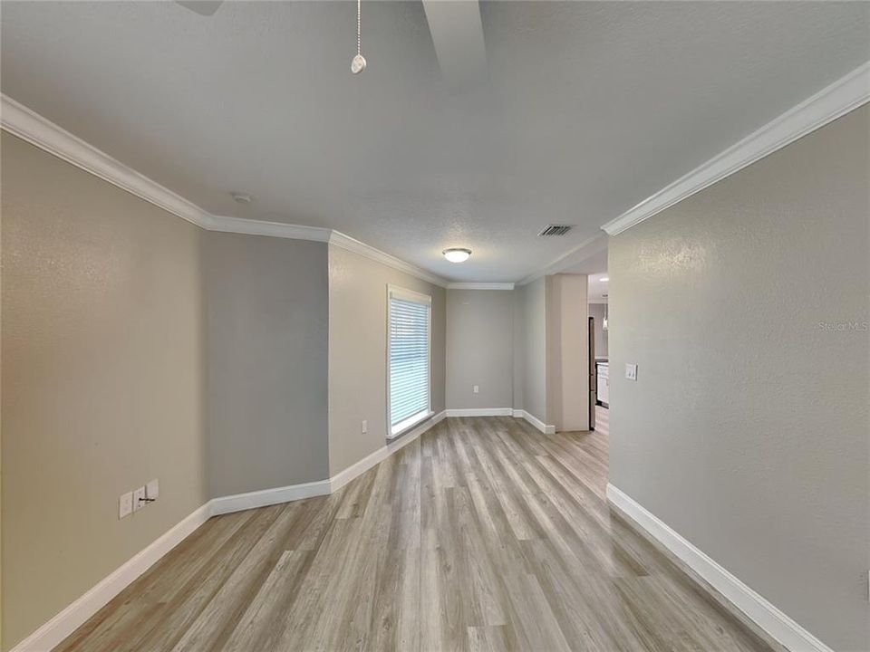 For Sale: $499,999 (4 beds, 2 baths, 1841 Square Feet)