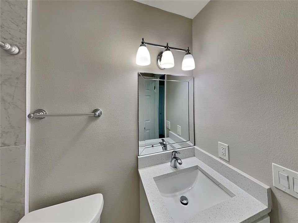 For Sale: $499,999 (4 beds, 2 baths, 1841 Square Feet)