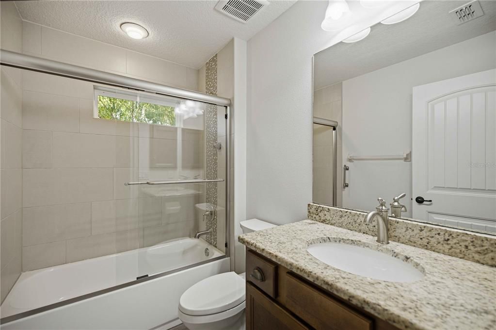 For Sale: $329,900 (3 beds, 2 baths, 1585 Square Feet)