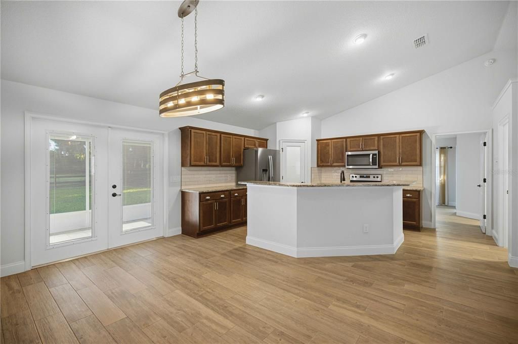 For Sale: $329,900 (3 beds, 2 baths, 1585 Square Feet)