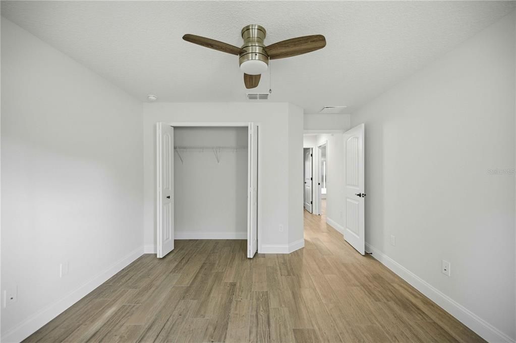 For Sale: $329,900 (3 beds, 2 baths, 1585 Square Feet)