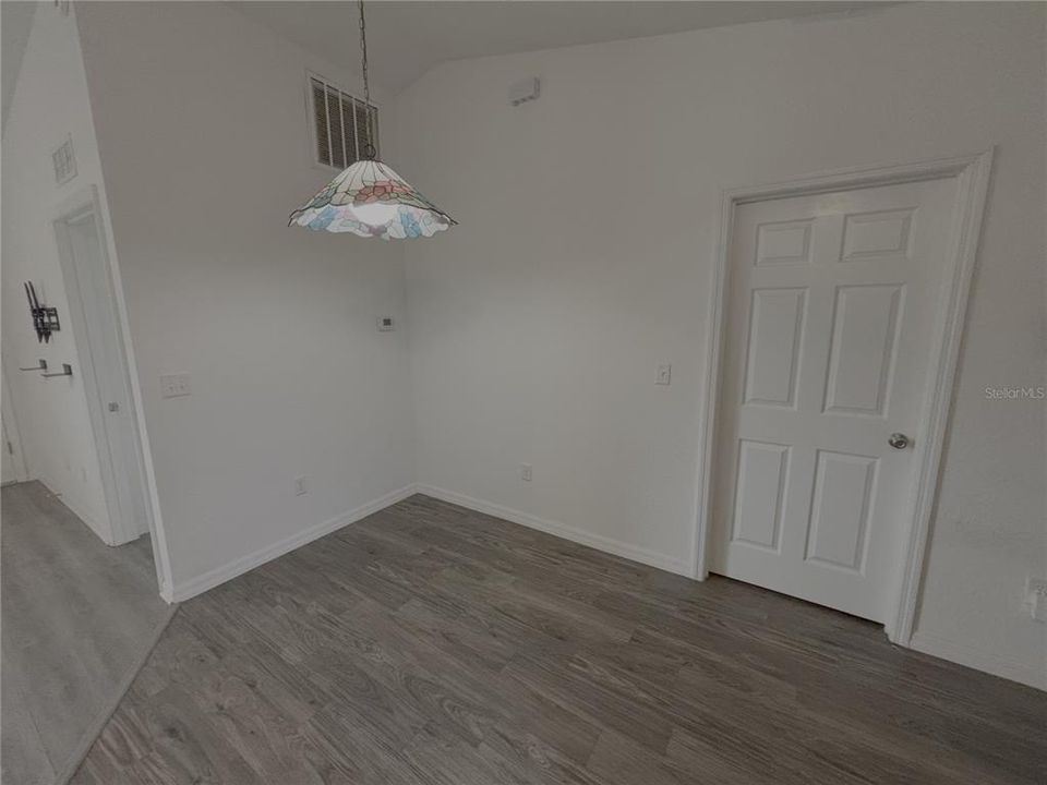 For Rent: $1,545 (3 beds, 2 baths, 1009 Square Feet)