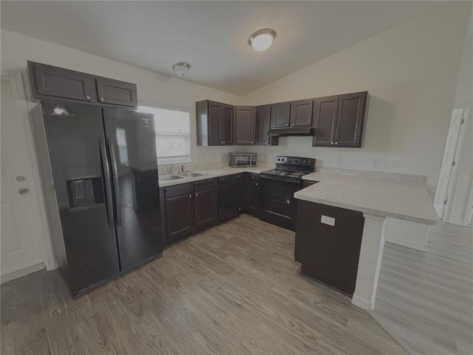 For Rent: $1,545 (3 beds, 2 baths, 1009 Square Feet)