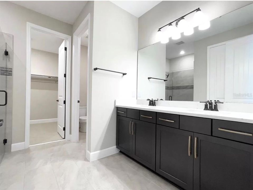 For Rent: $3,650 (4 beds, 3 baths, 2303 Square Feet)