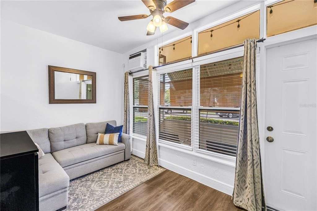 For Sale: $67,000 (0 beds, 1 baths, 422 Square Feet)