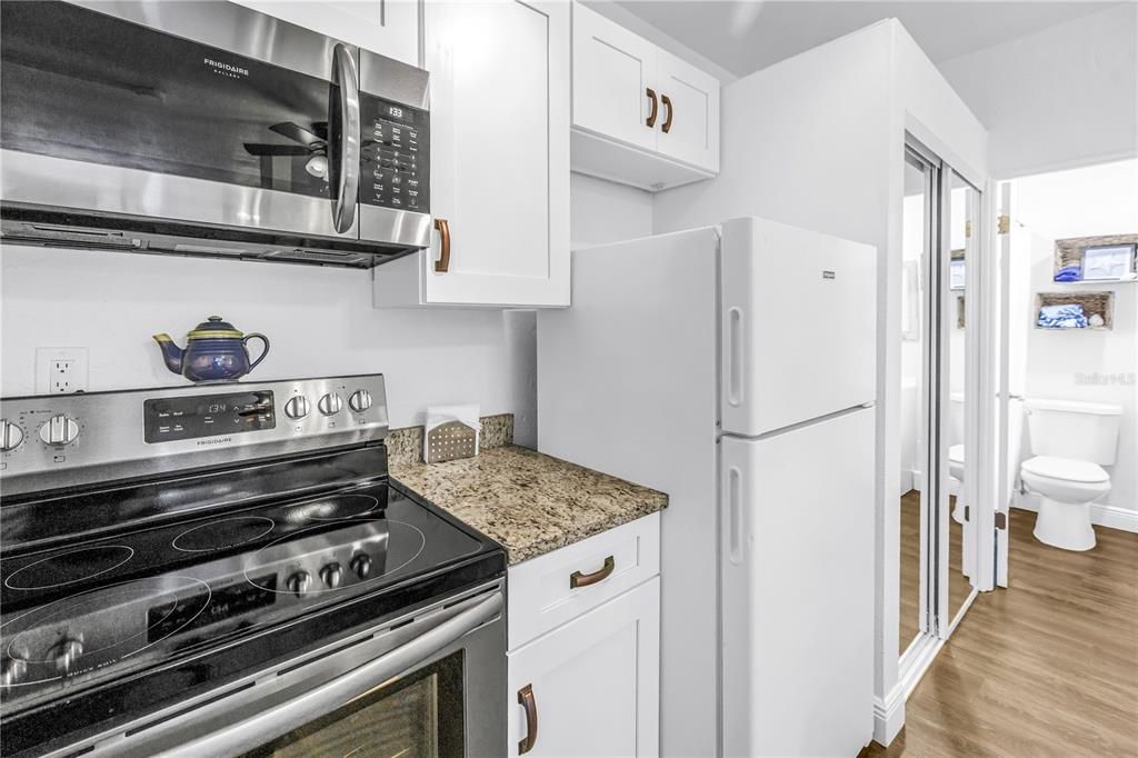 For Sale: $67,000 (0 beds, 1 baths, 422 Square Feet)