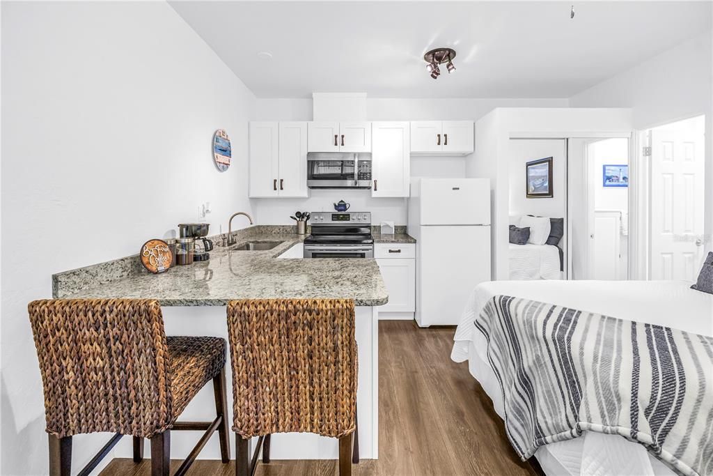 For Sale: $67,000 (0 beds, 1 baths, 422 Square Feet)