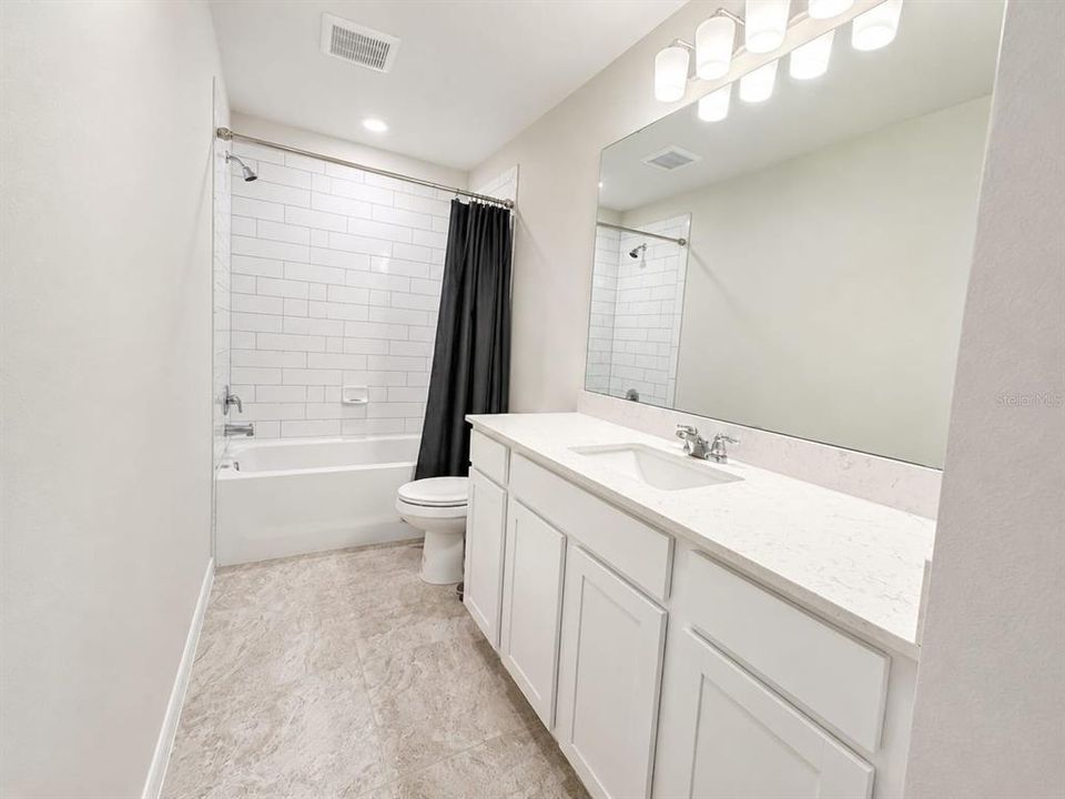 For Sale: $460,000 (4 beds, 3 baths, 2900 Square Feet)