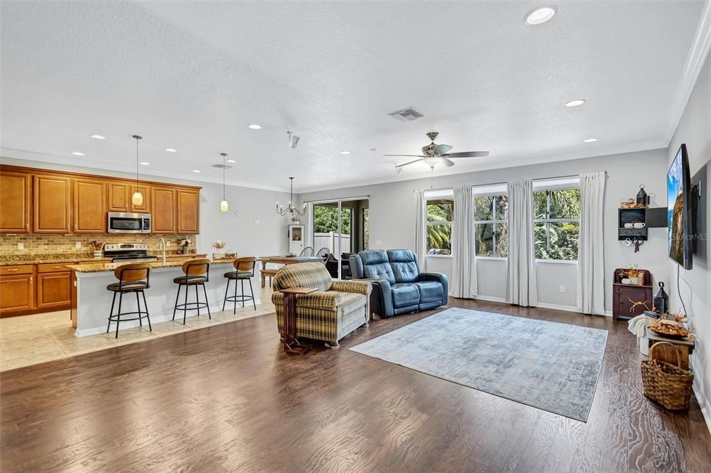 For Sale: $399,999 (4 beds, 2 baths, 2627 Square Feet)
