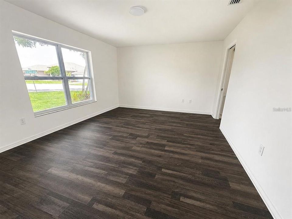 В аренду: $2,400 (2 спален, 2 ванн, 1702 Квадратных фут)