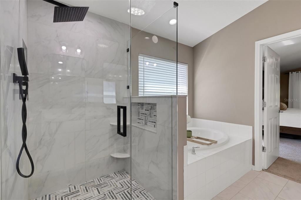 For Sale: $530,000 (4 beds, 3 baths, 2710 Square Feet)