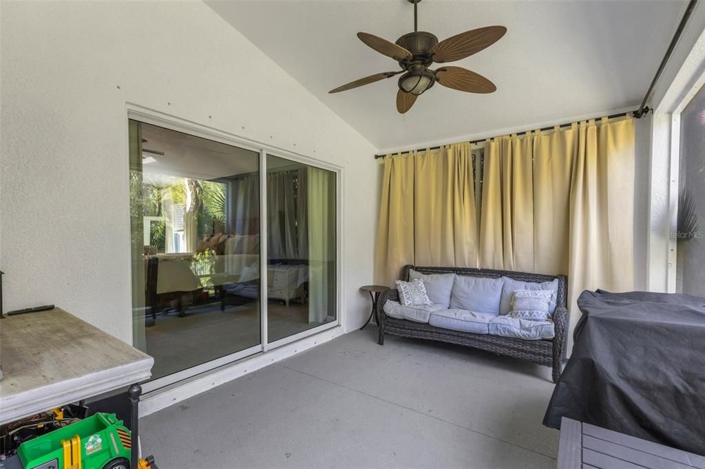 For Sale: $530,000 (4 beds, 3 baths, 2710 Square Feet)