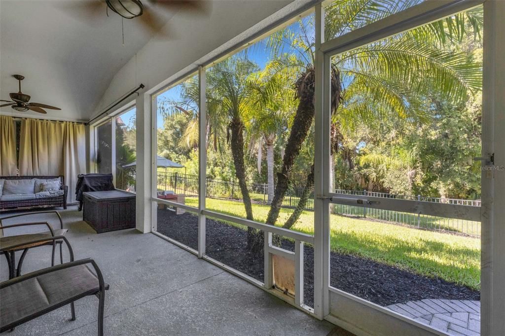 For Sale: $530,000 (4 beds, 3 baths, 2710 Square Feet)