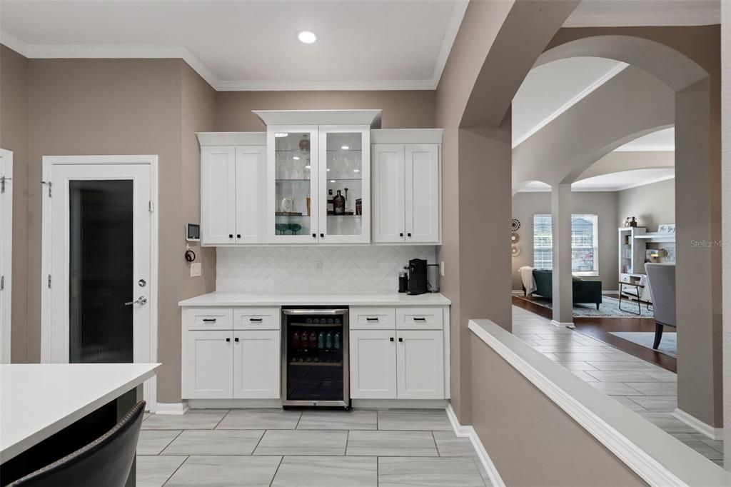 For Sale: $530,000 (4 beds, 3 baths, 2710 Square Feet)