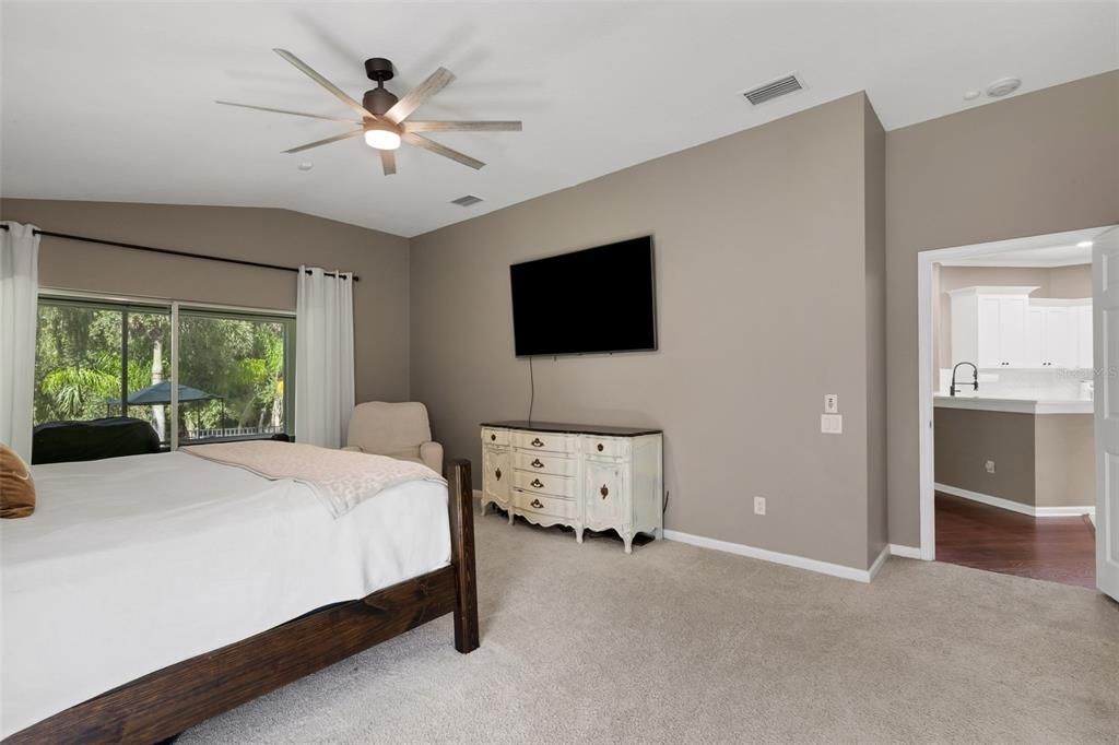 For Sale: $530,000 (4 beds, 3 baths, 2710 Square Feet)