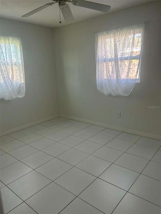 For Sale: $238,888 (3 beds, 2 baths, 1370 Square Feet)