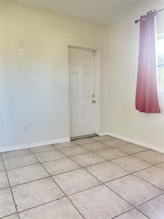 For Sale: $238,888 (3 beds, 2 baths, 1370 Square Feet)