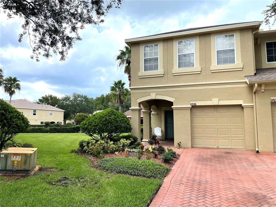 For Rent: $2,400 (3 beds, 2 baths, 1768 Square Feet)