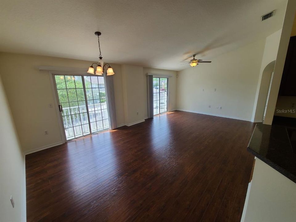 В аренду: $1,750 (2 спален, 2 ванн, 1176 Квадратных фут)
