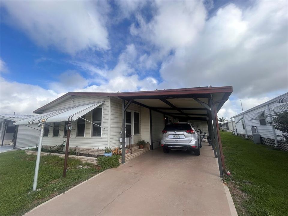 For Sale: $152,000 (2 beds, 2 baths, 1144 Square Feet)