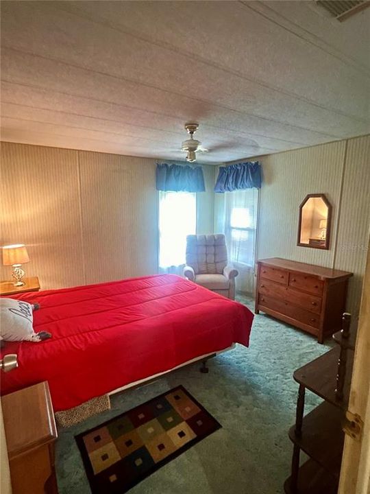 For Sale: $152,000 (2 beds, 2 baths, 1144 Square Feet)