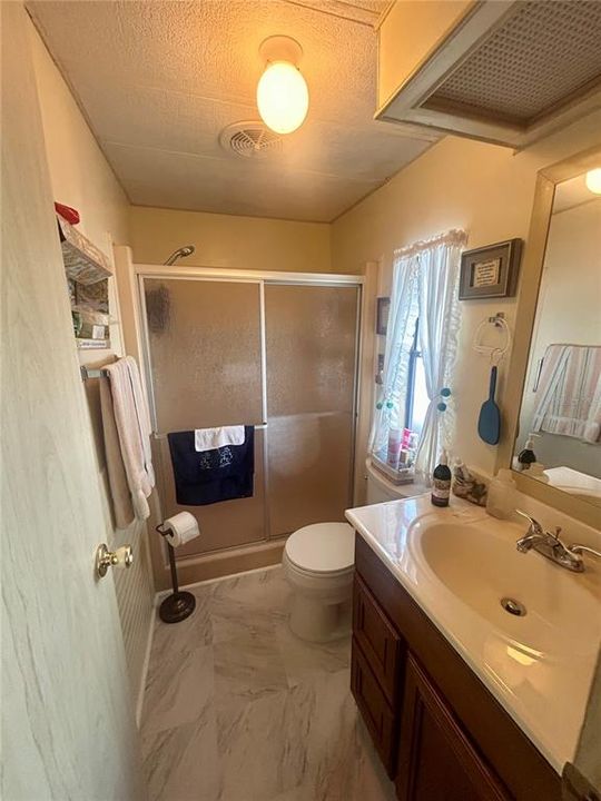 For Sale: $152,000 (2 beds, 2 baths, 1144 Square Feet)