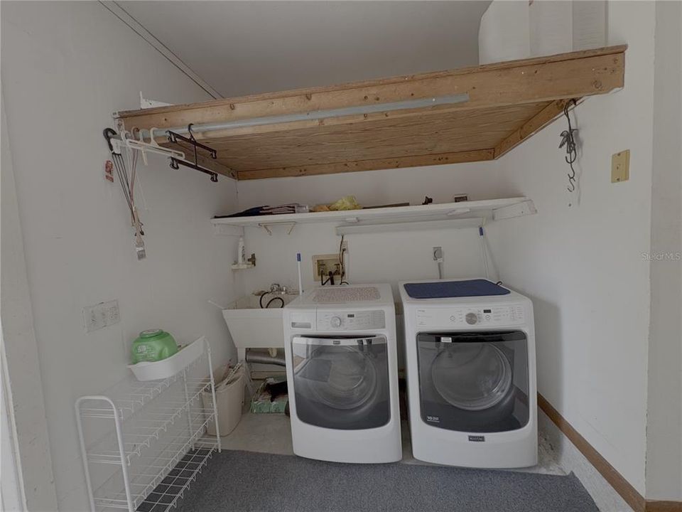 В аренду: $1,260 (0 спален, 1 ванн, 725 Квадратных фут)