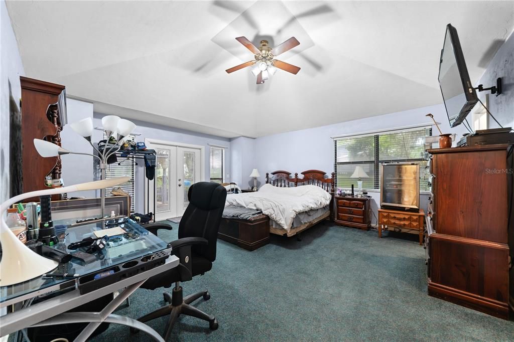 For Sale: $649,000 (4 beds, 3 baths, 3256 Square Feet)