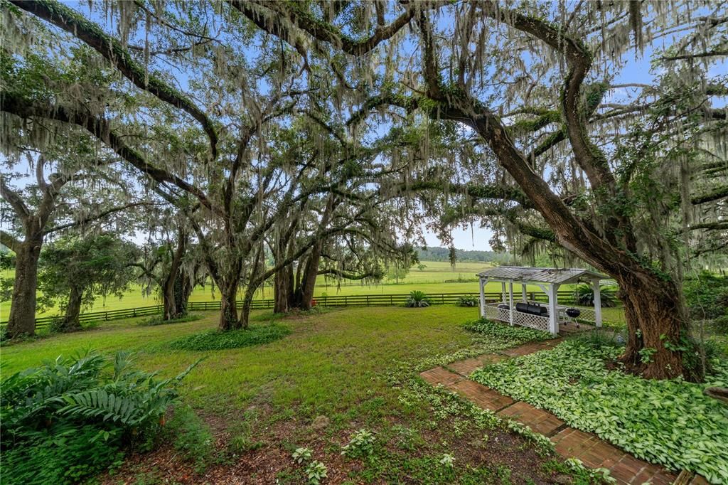 For Sale: $649,000 (4 beds, 3 baths, 3256 Square Feet)