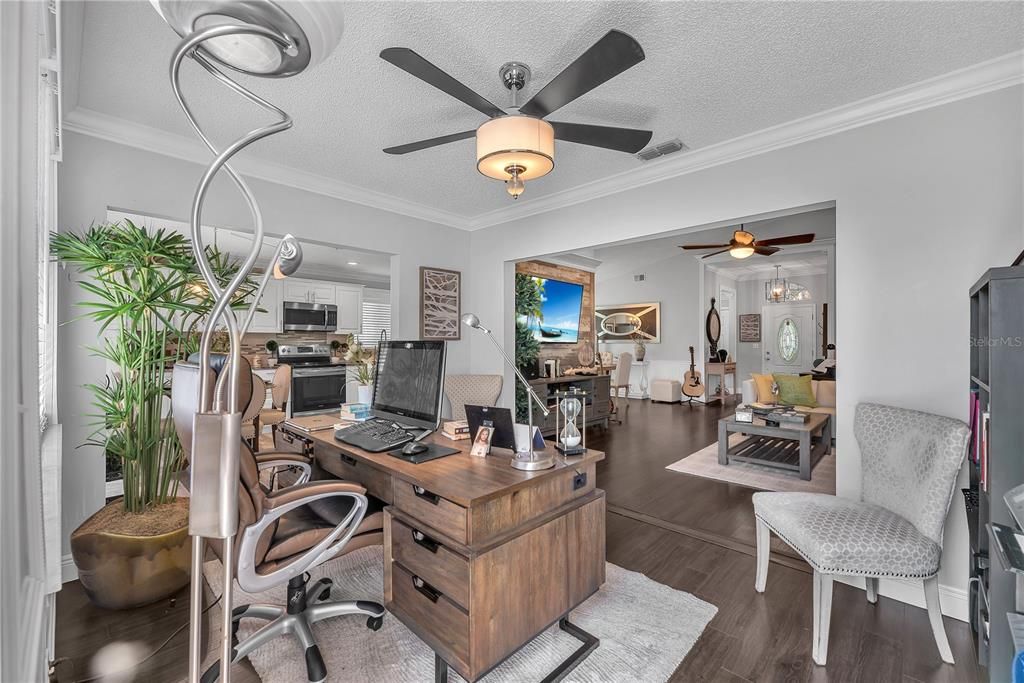 For Sale: $279,000 (2 beds, 2 baths, 1584 Square Feet)