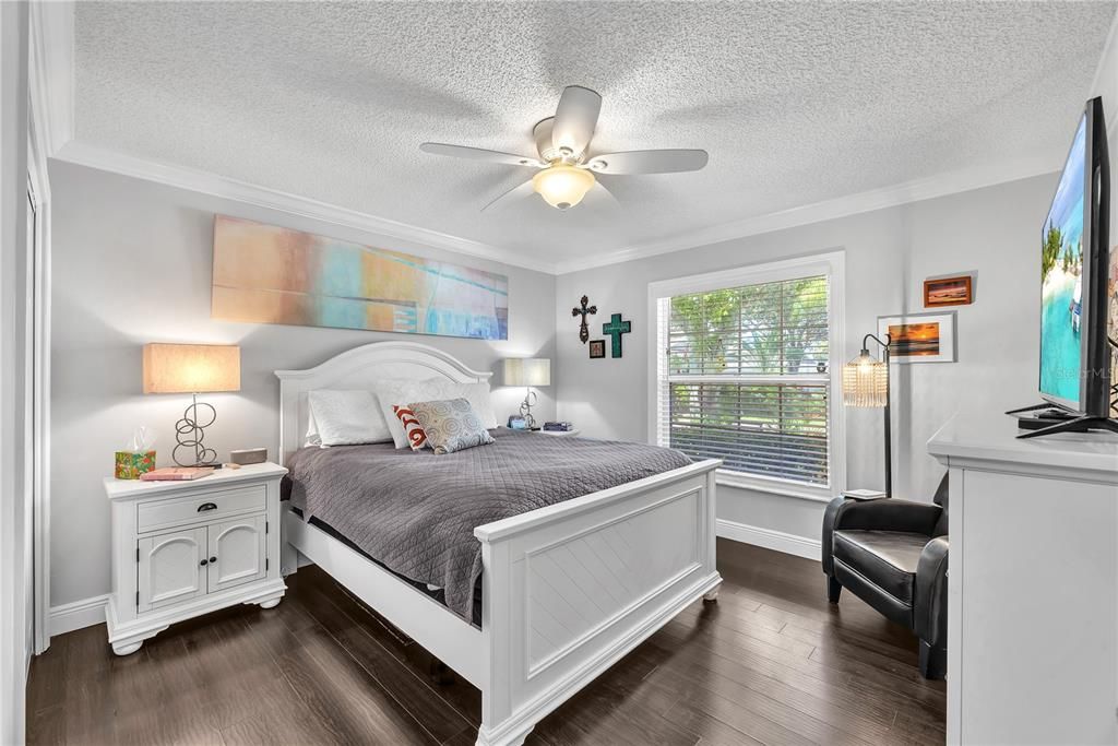 For Sale: $279,000 (2 beds, 2 baths, 1584 Square Feet)