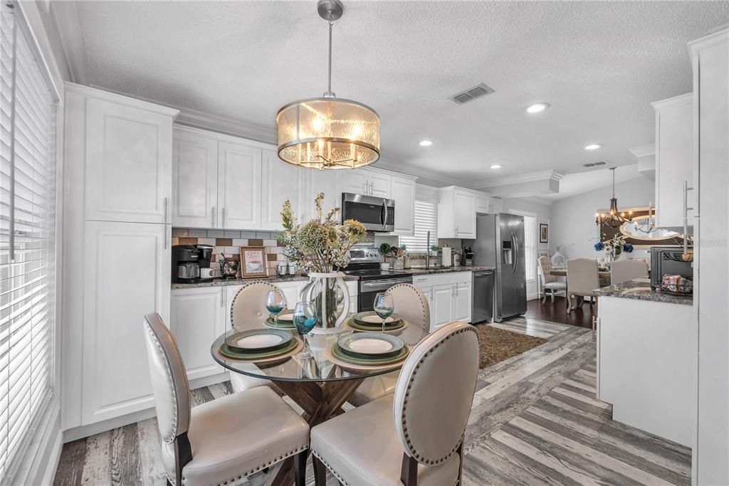 For Sale: $279,000 (2 beds, 2 baths, 1584 Square Feet)
