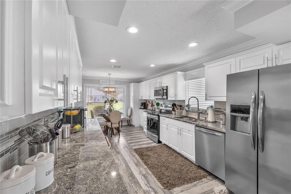 For Sale: $279,000 (2 beds, 2 baths, 1584 Square Feet)