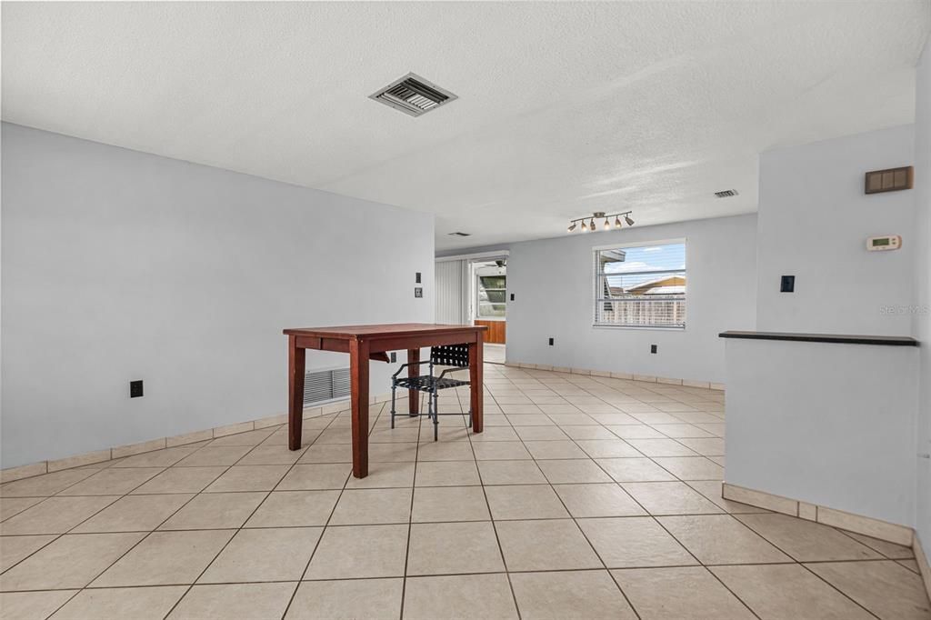 En Venta: $179,000 (2 camas, 1 baños, 846 Pies cuadrados)