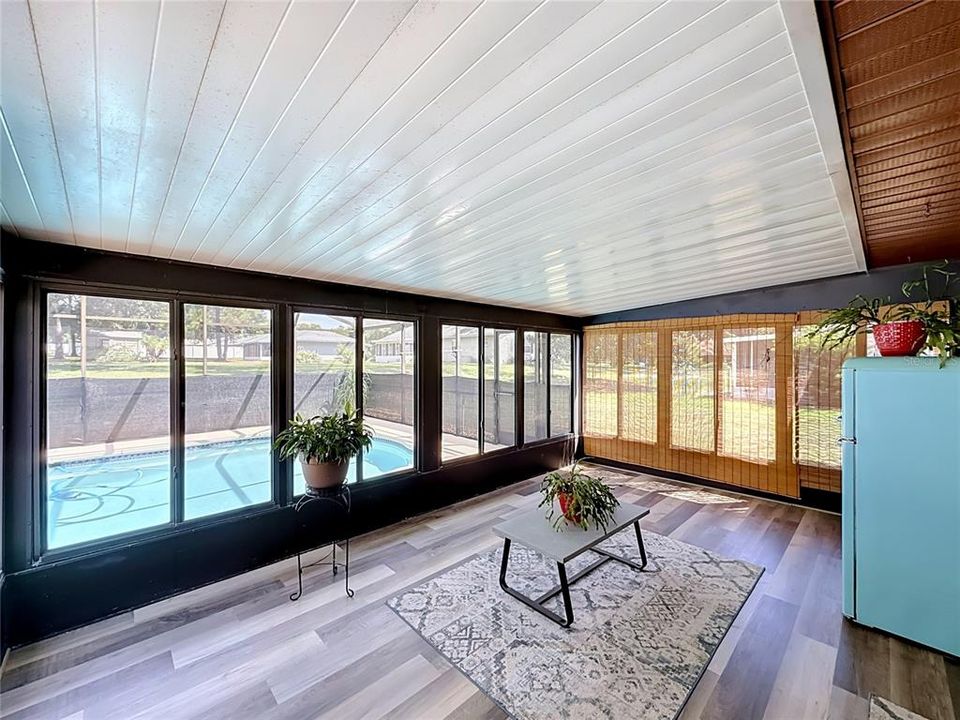 For Sale: $195,000 (3 beds, 2 baths, 1269 Square Feet)