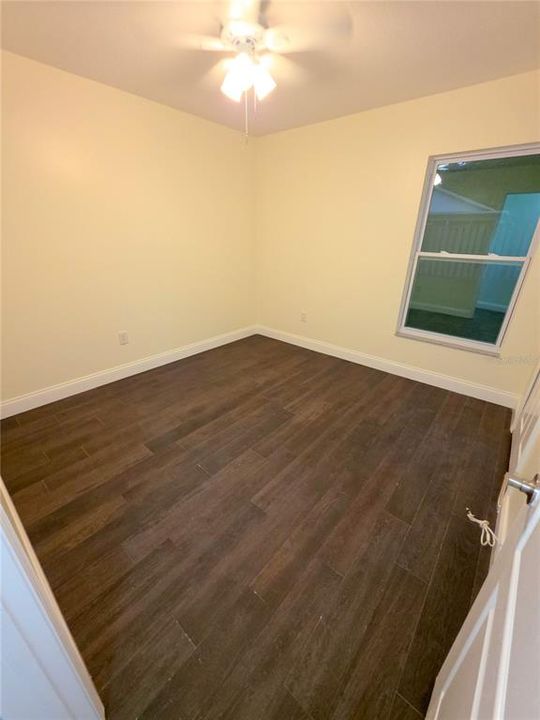 For Sale: $339,900 (4 beds, 2 baths, 1836 Square Feet)