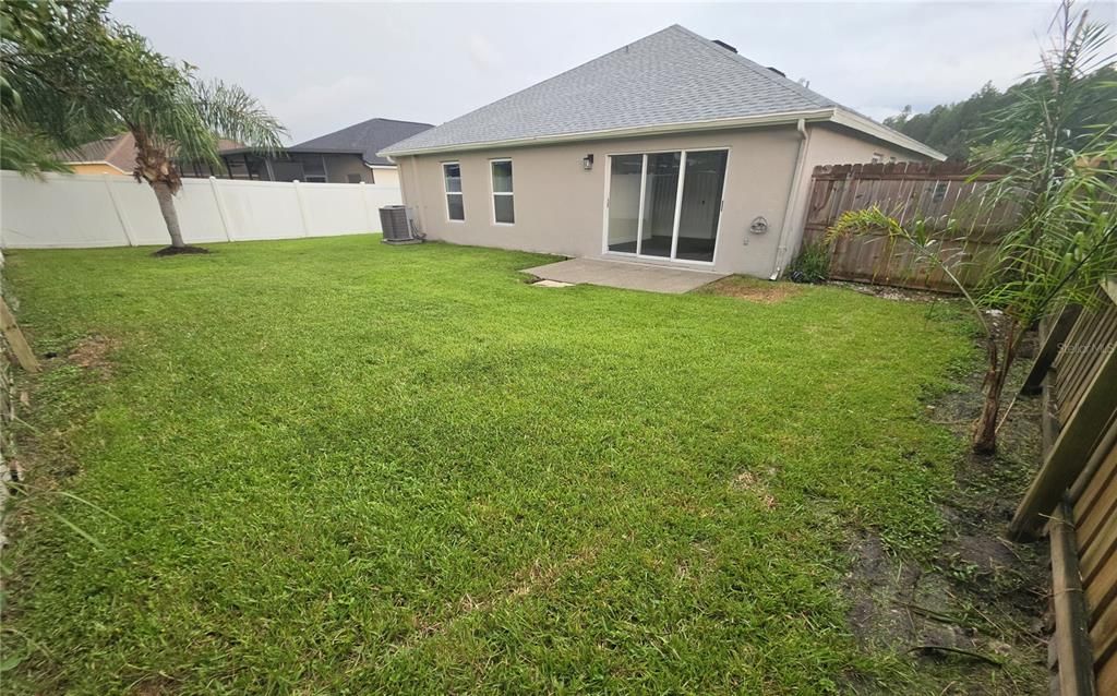 For Sale: $339,900 (4 beds, 2 baths, 1836 Square Feet)
