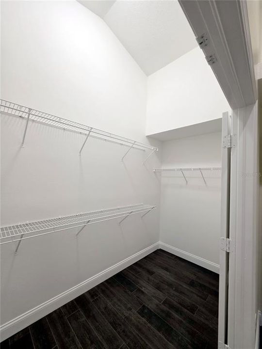 For Sale: $339,900 (4 beds, 2 baths, 1836 Square Feet)
