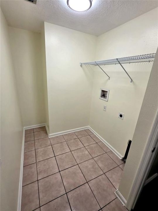 For Sale: $339,900 (4 beds, 2 baths, 1836 Square Feet)