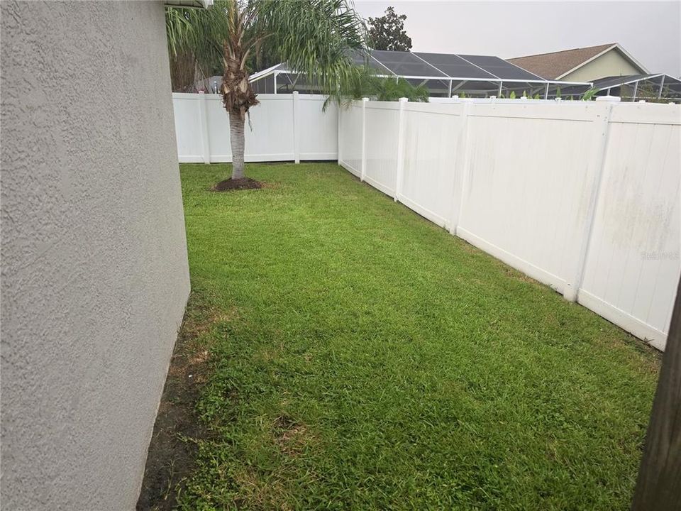 For Sale: $339,900 (4 beds, 2 baths, 1836 Square Feet)