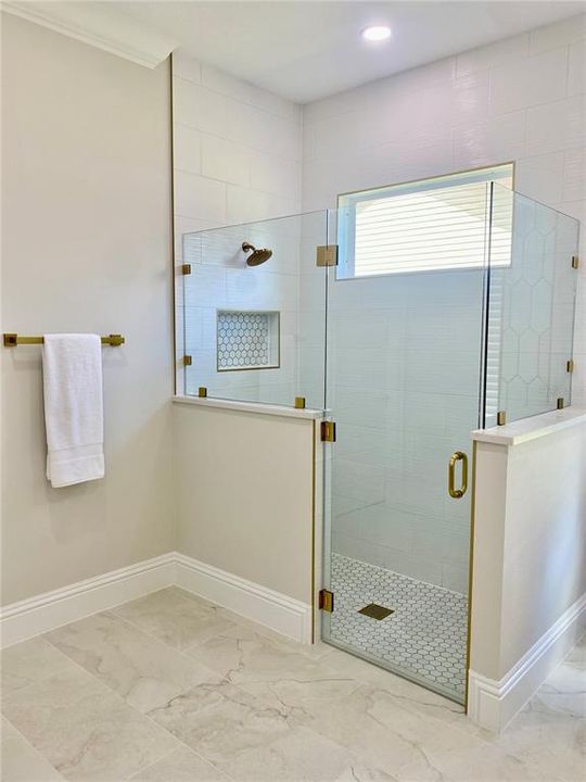 For Sale: $1,250,000 (5 beds, 5 baths, 3502 Square Feet)