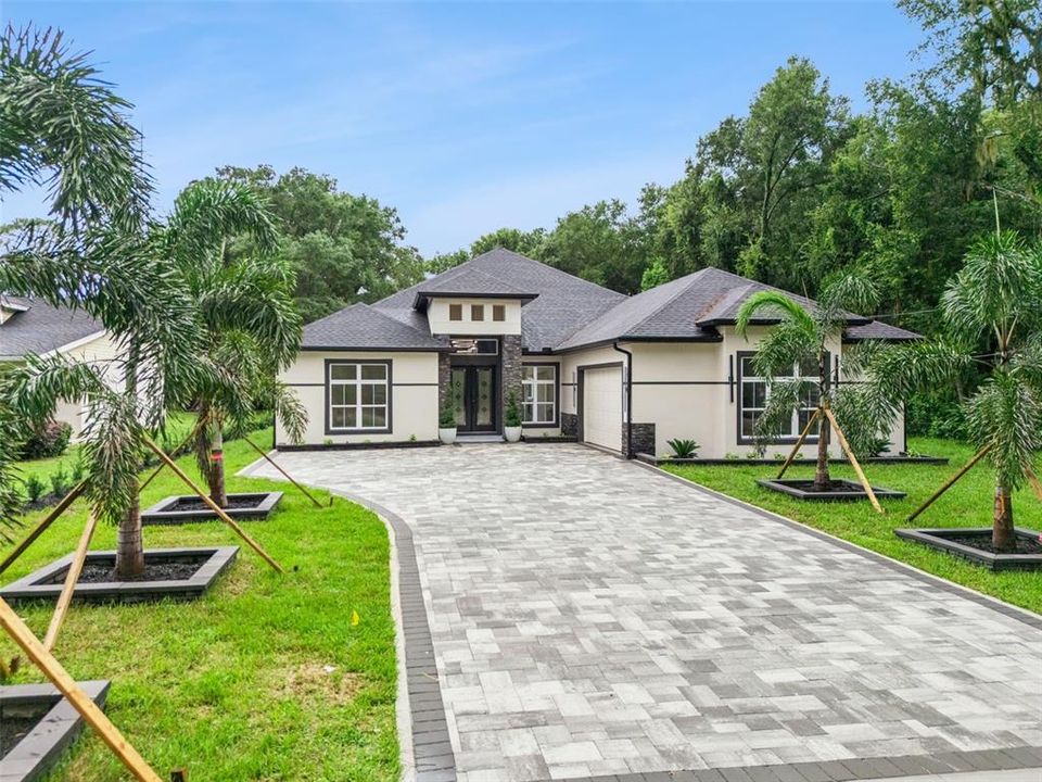 For Sale: $1,250,000 (5 beds, 5 baths, 3502 Square Feet)