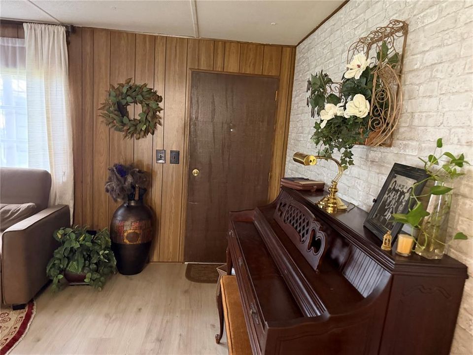 En Venta: $120,000 (3 camas, 2 baños, 1104 Pies cuadrados)