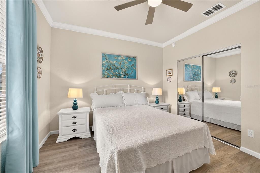 For Sale: $399,900 (3 beds, 2 baths, 1736 Square Feet)