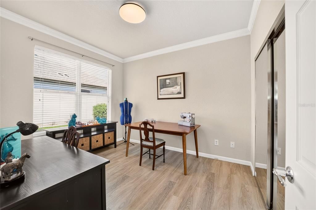 For Sale: $399,900 (3 beds, 2 baths, 1736 Square Feet)