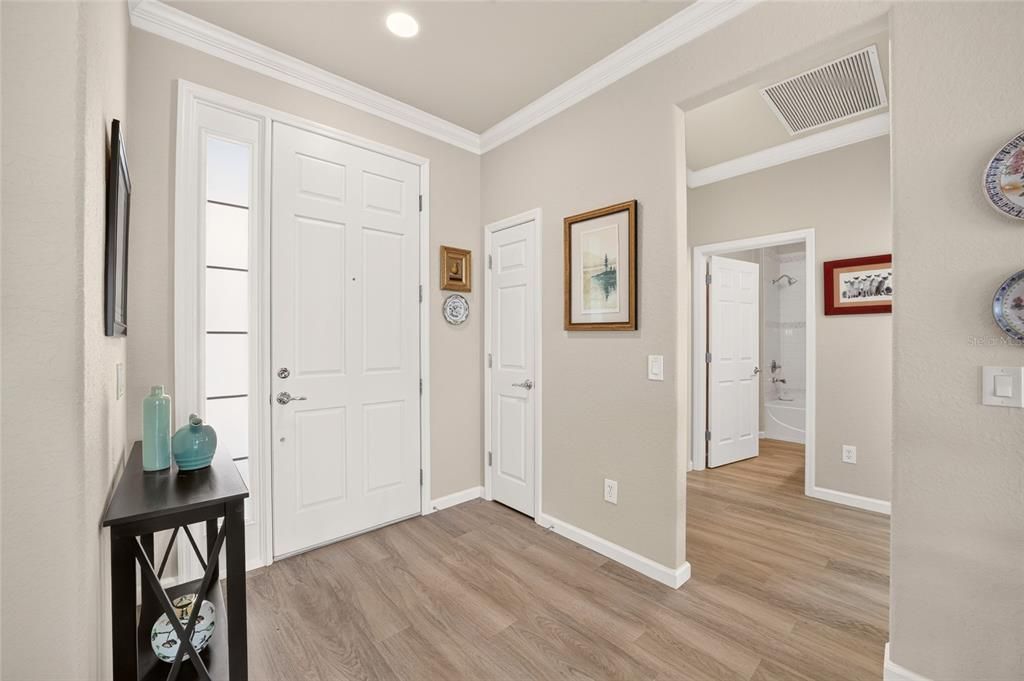 For Sale: $399,900 (3 beds, 2 baths, 1736 Square Feet)